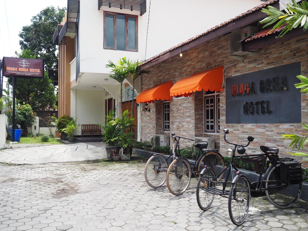 Diaga Grha Hotel Yogyakarta Exterior photo